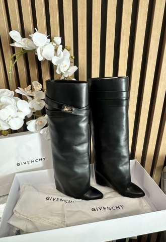 https://www.vipluxury.sk/Givenchy Sharkboots