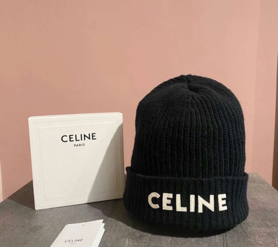 Celine čiapka