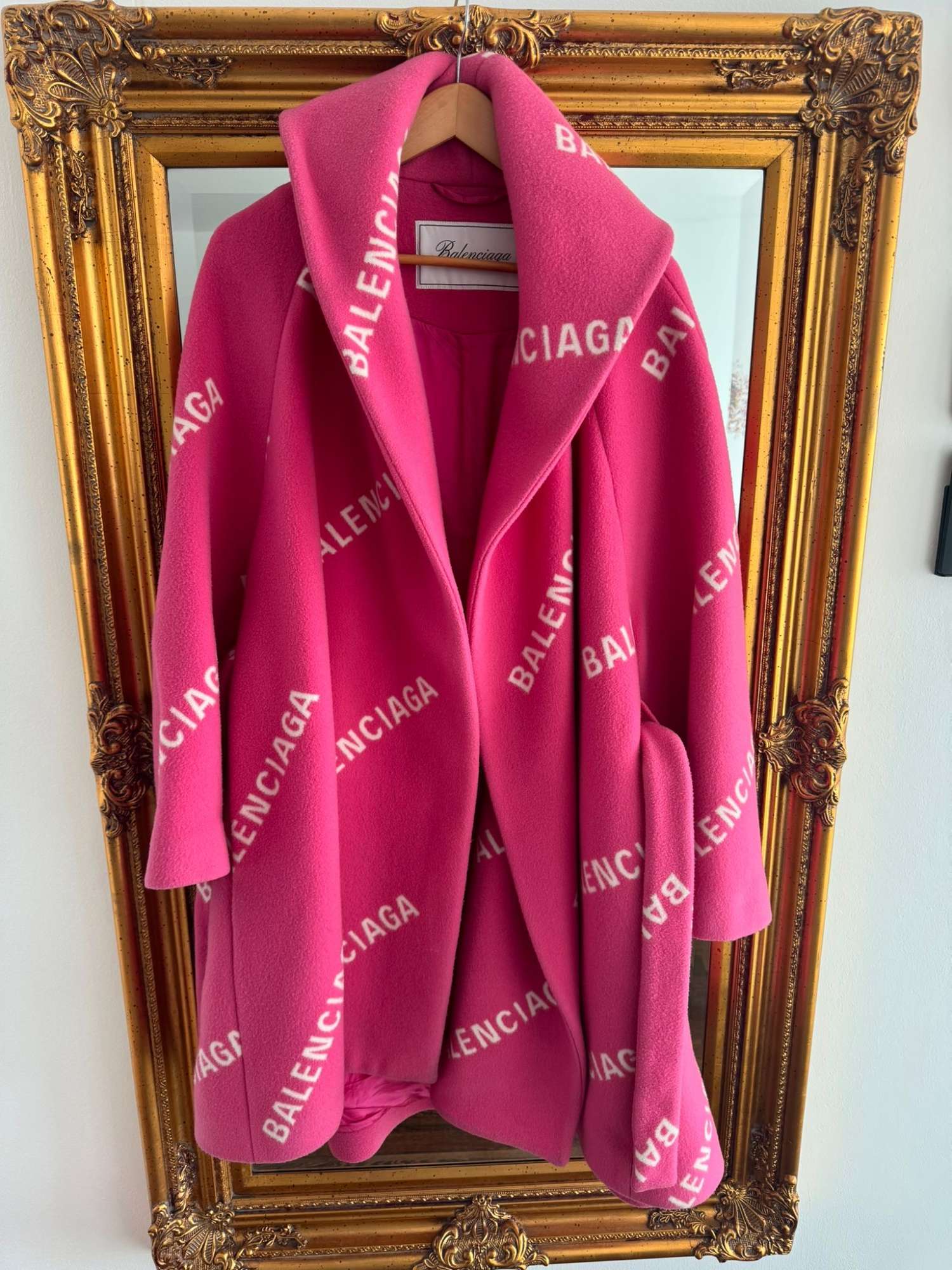 Balenciaga kabat