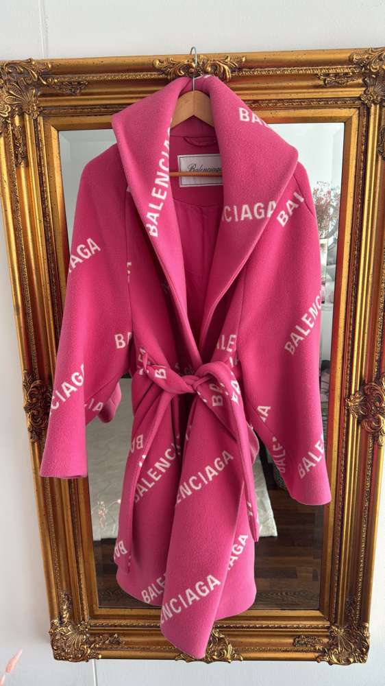 Balenciaga kabat