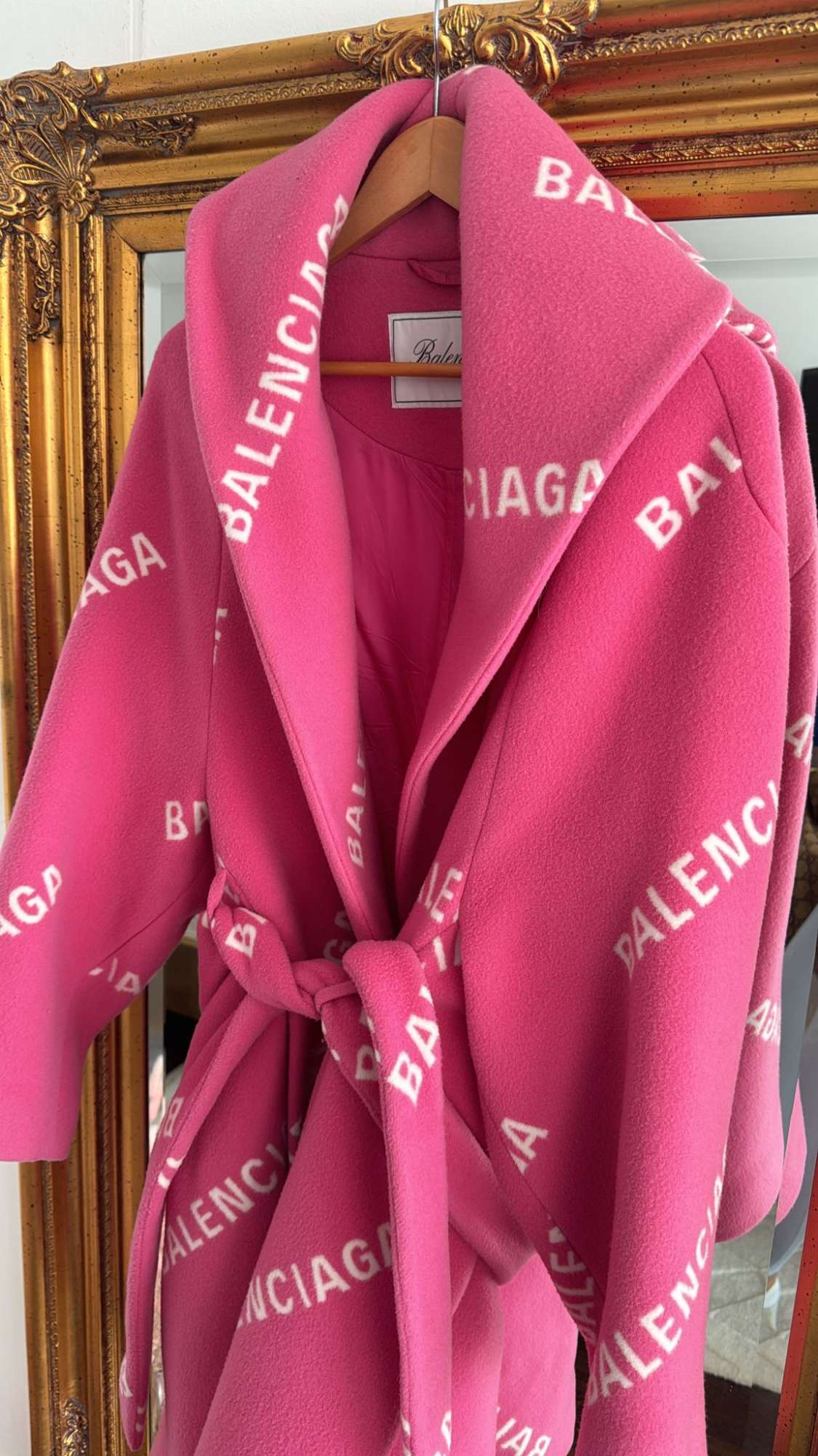 Balenciaga kabat