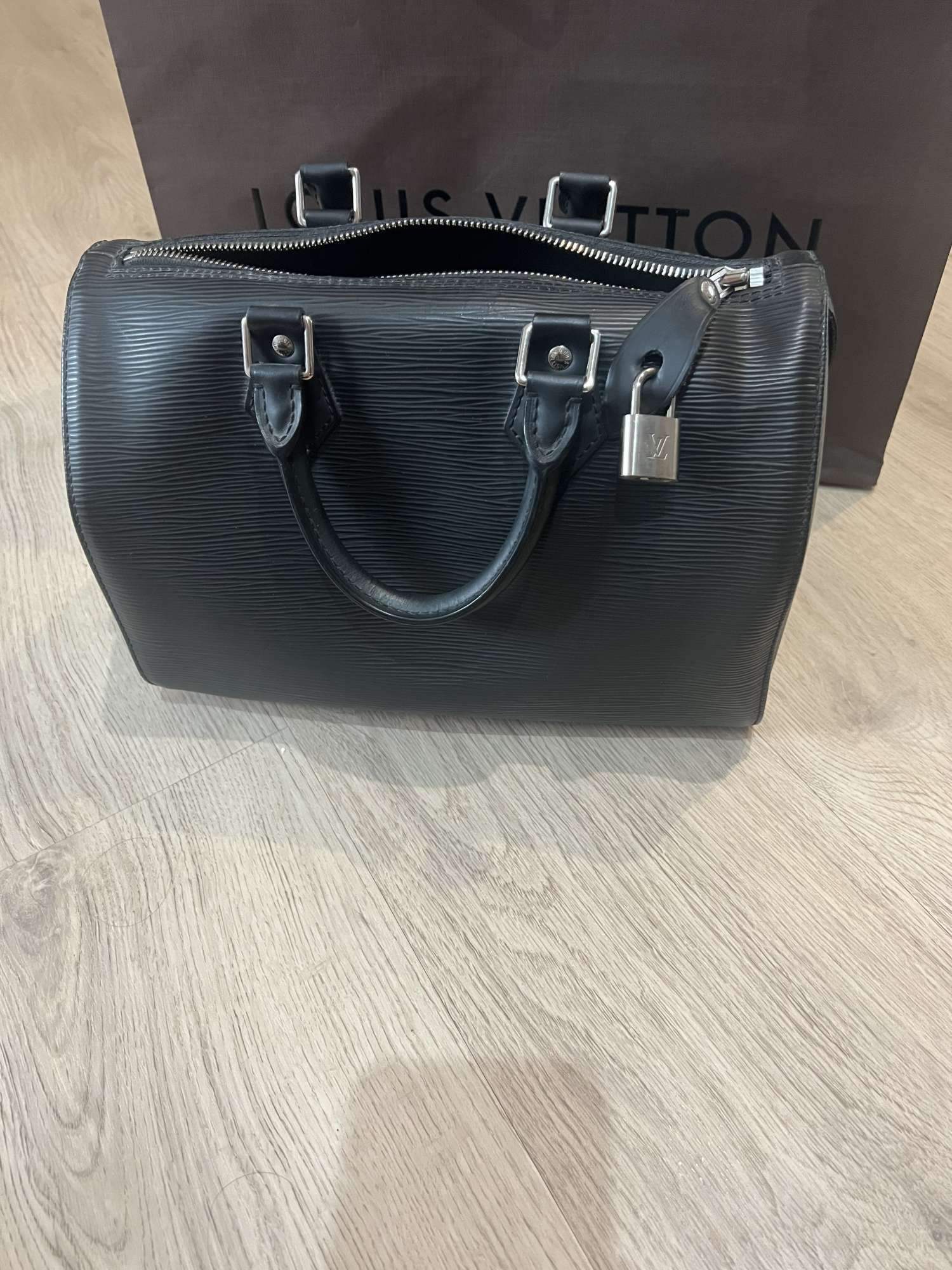 Louis vuitton Speedy Epi 25