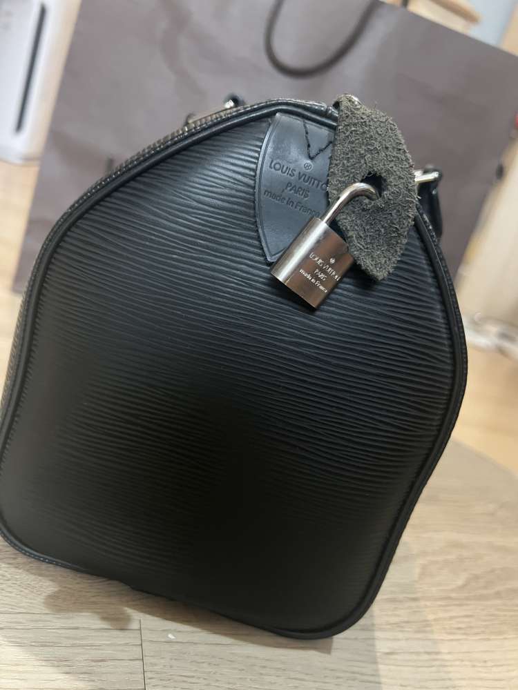 Louis vuitton Speedy Epi 25