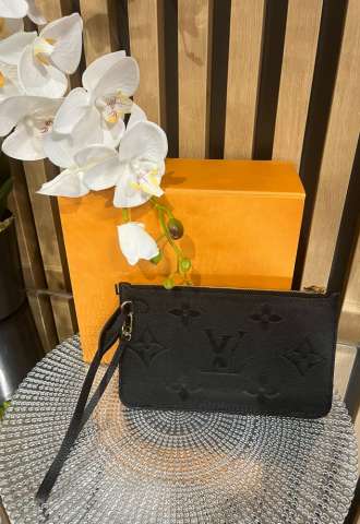 https://www.vipluxury.sk/Louis Vuitton clutch