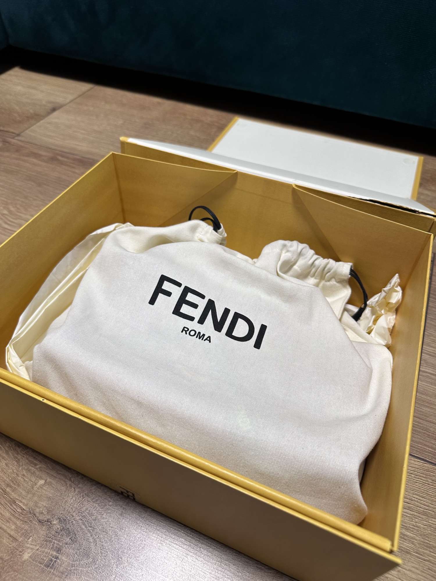 Fendi kabelka