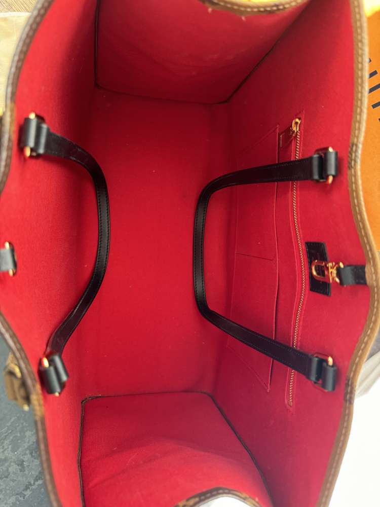 LV Onthego GM