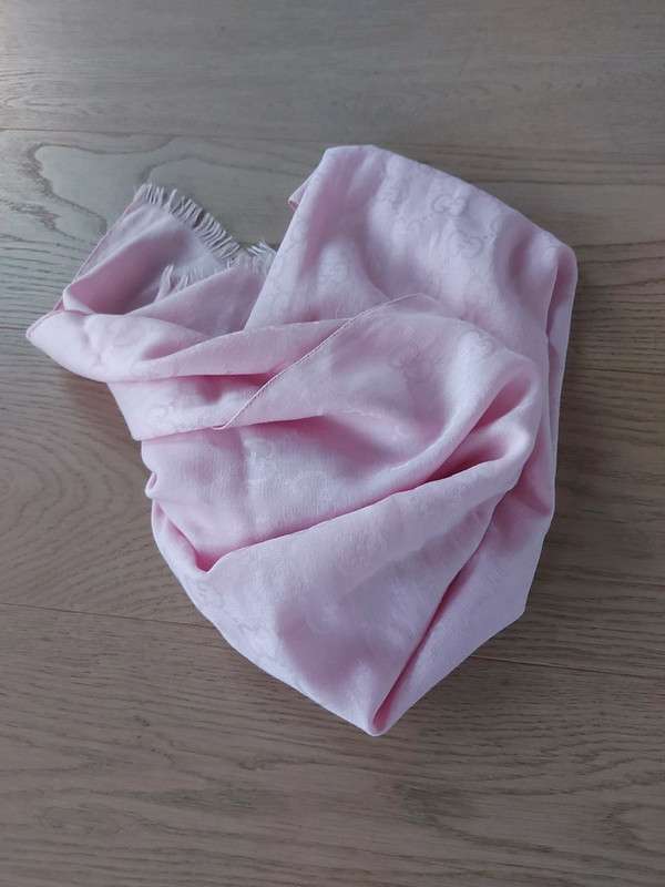 Šál Gucci - pink logo shawl
