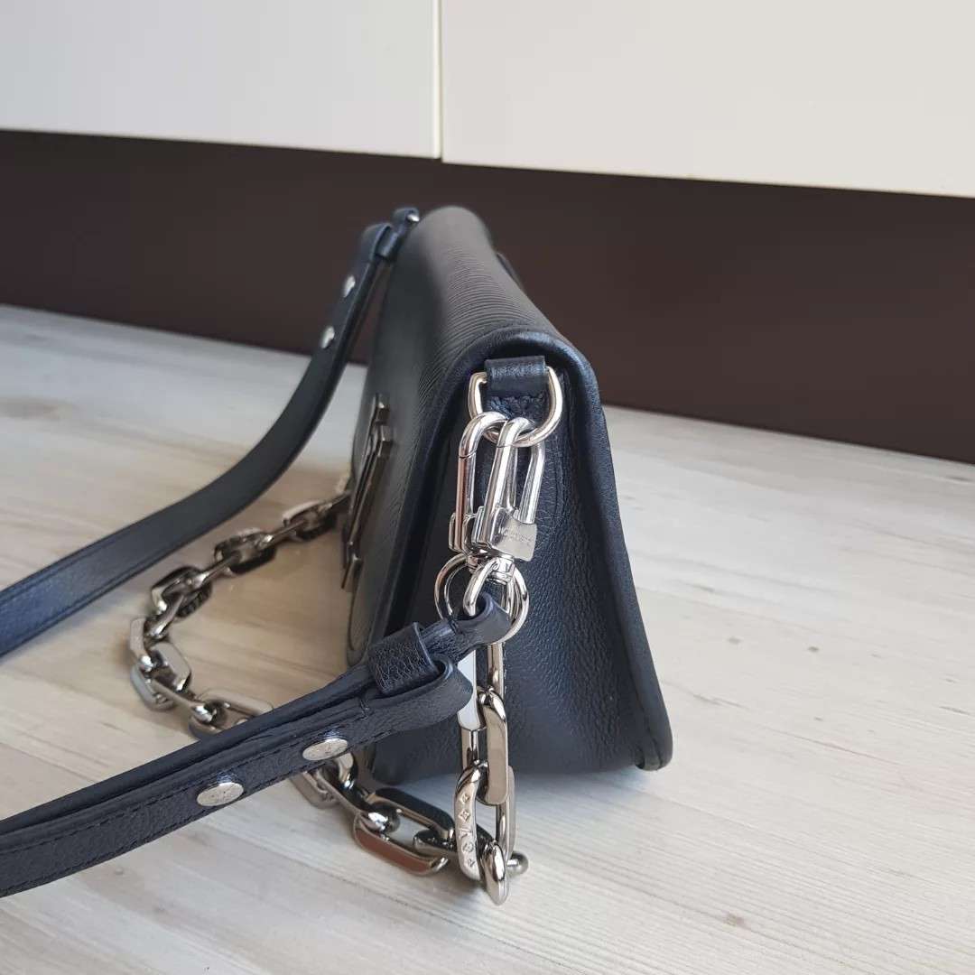Louis Vuitton Buci