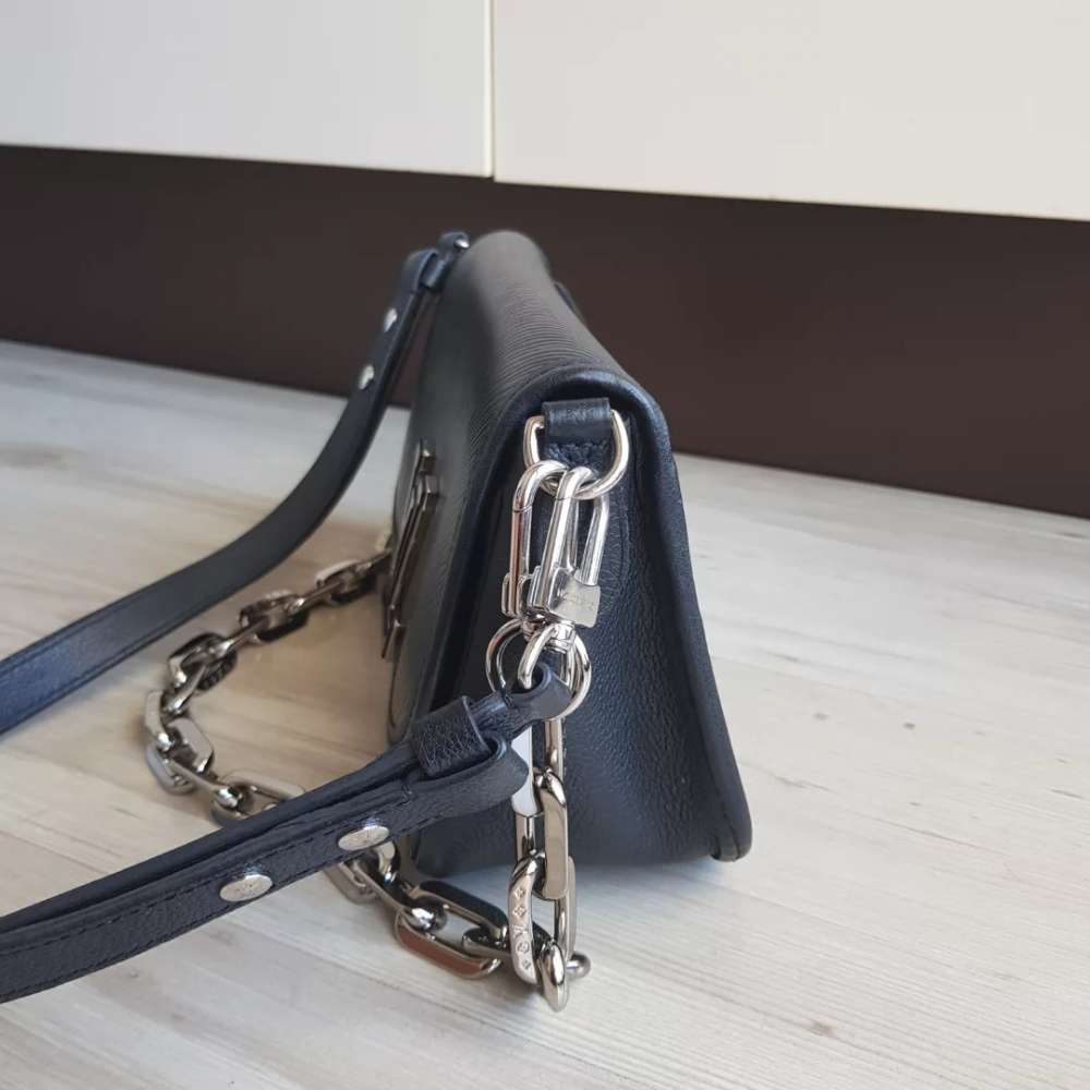 Louis Vuitton Buci