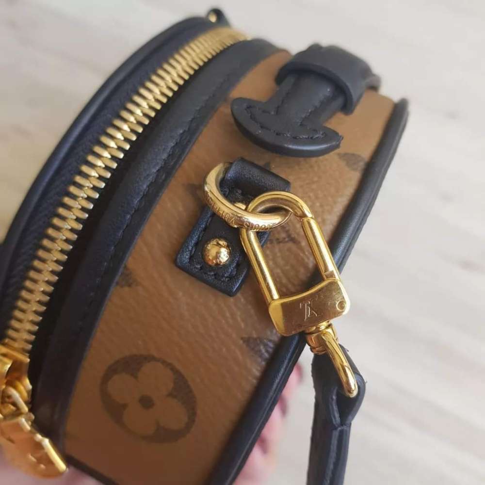 Louis Vuitton Chapeau Boite Reverse