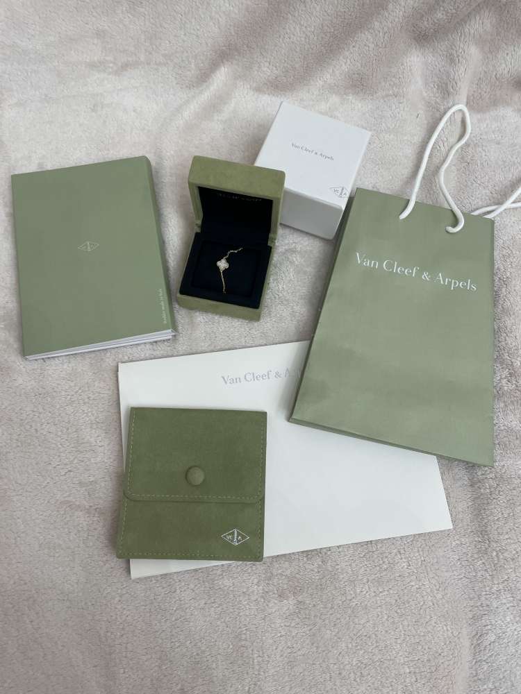 Van Cleef & Arpels, sweet Alhambra bracelet