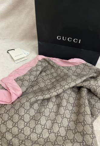 https://www.vipluxury.sk/Gucci hodvabna satka