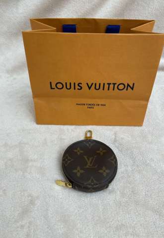 https://www.vipluxury.sk/Louis Vuitton mincovnik/klucenka