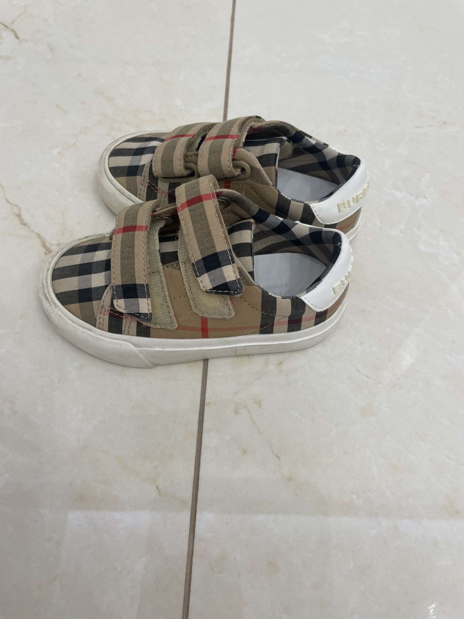 Detske Burberry tenisky