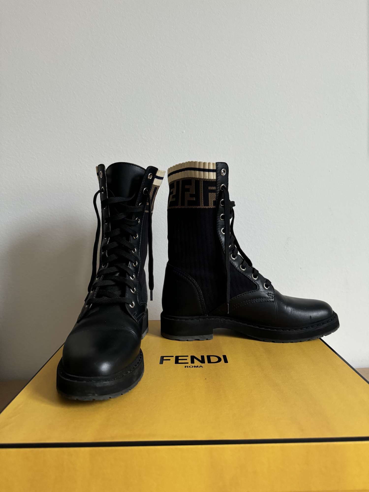 Fendi boty
