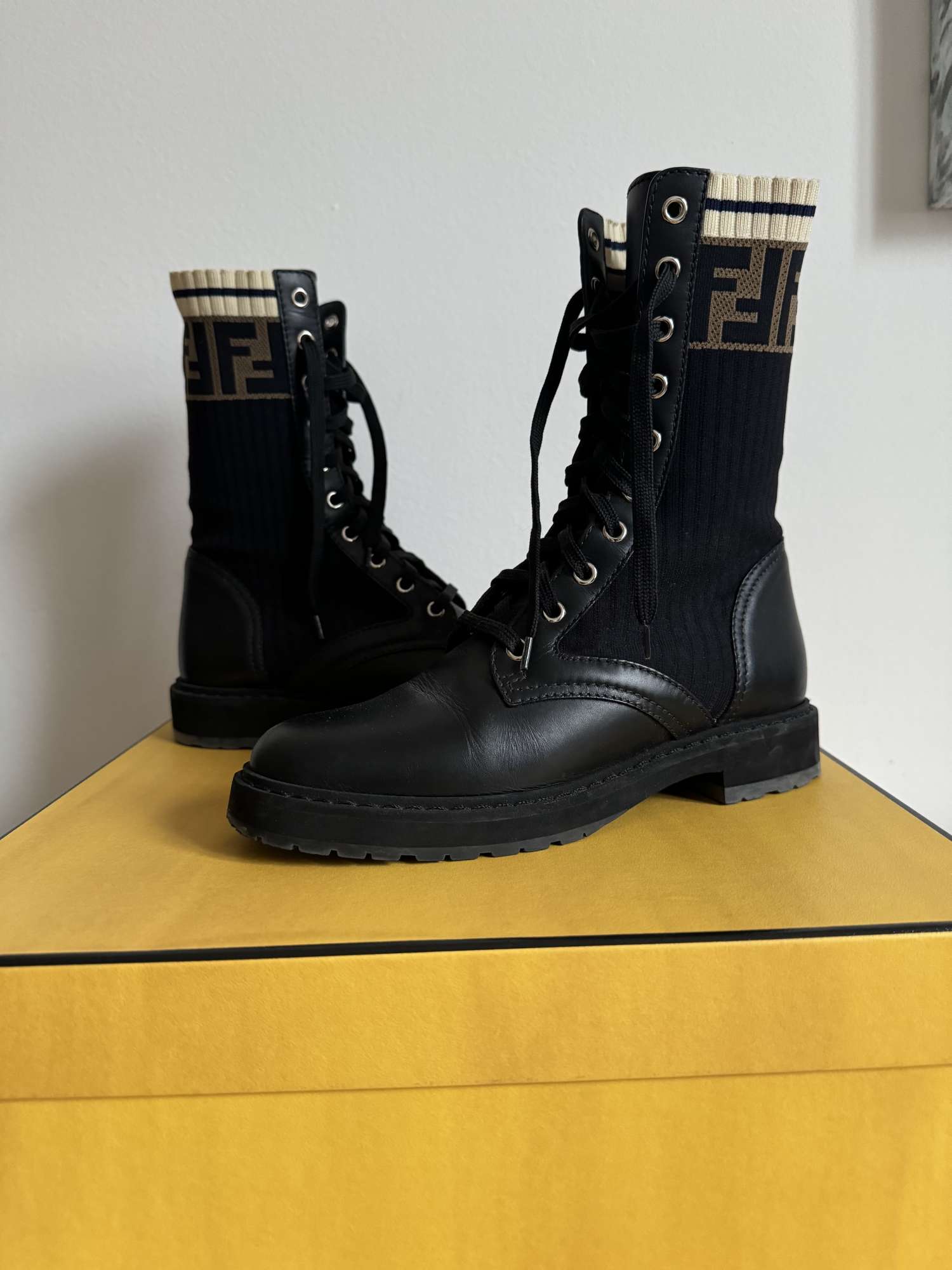 Fendi boty