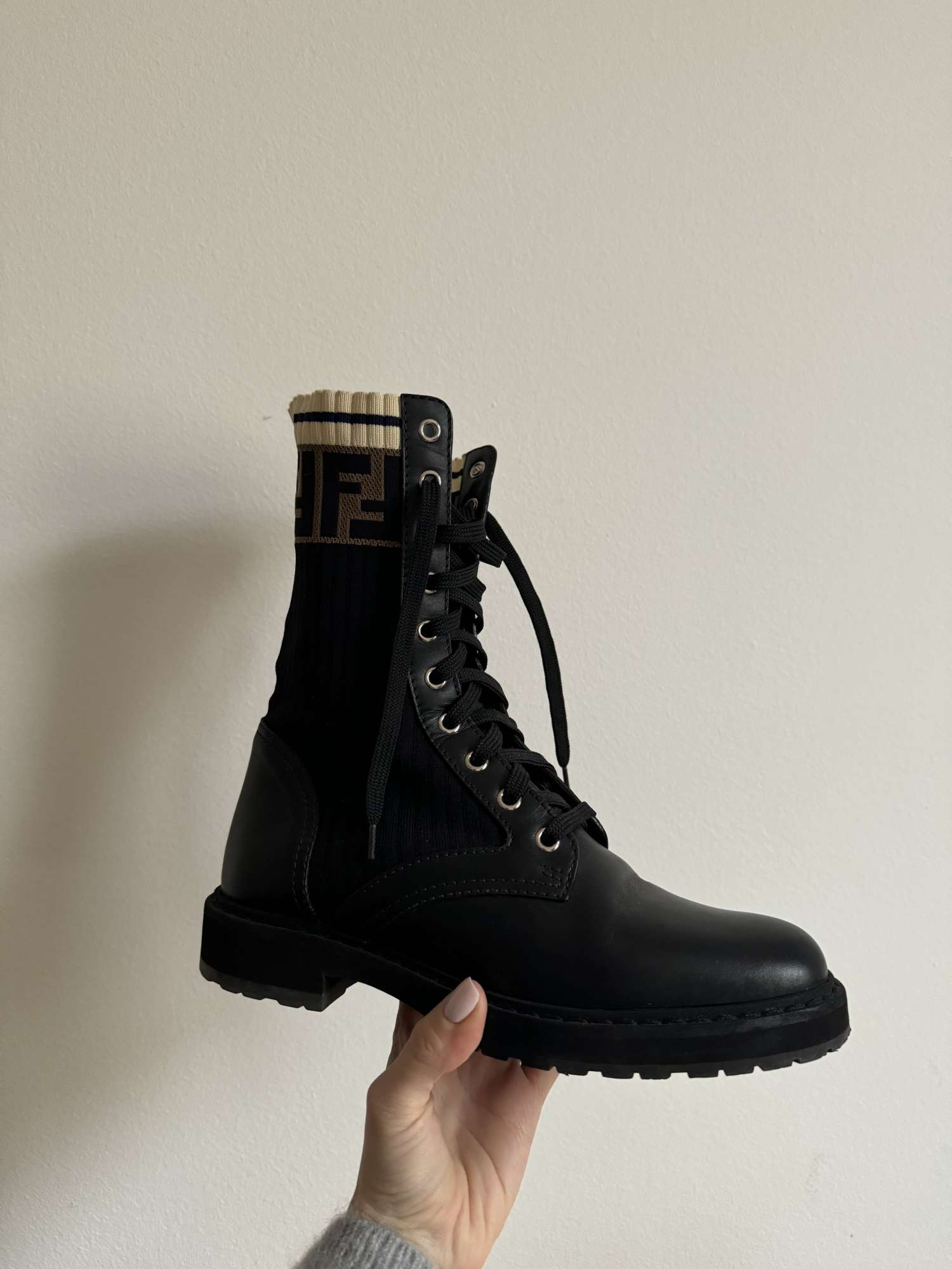 Fendi boty