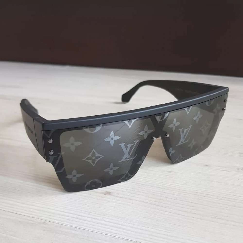 Louis Vuitton Bryle Waimea