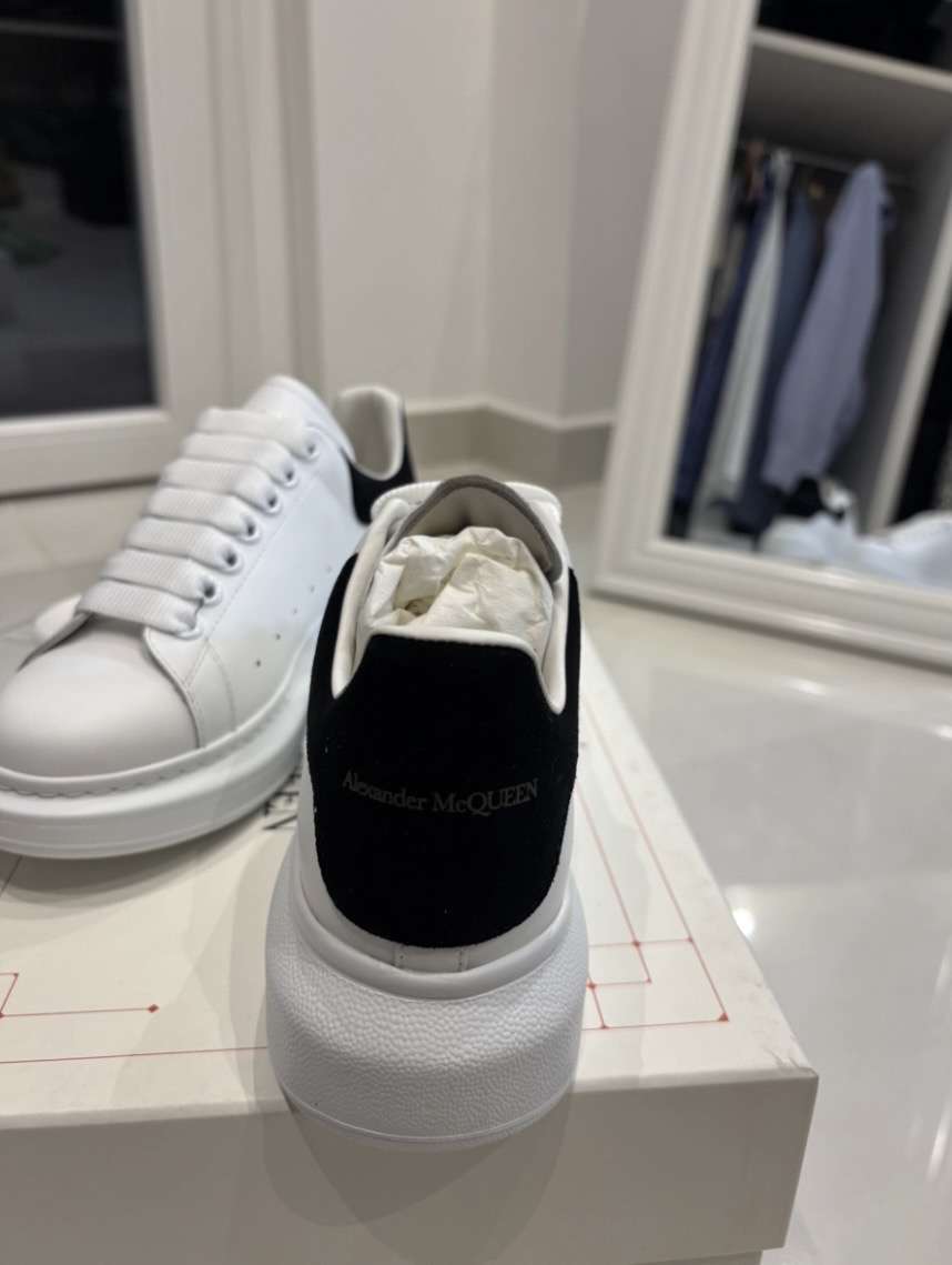 Alexander McQueen tenisky nové