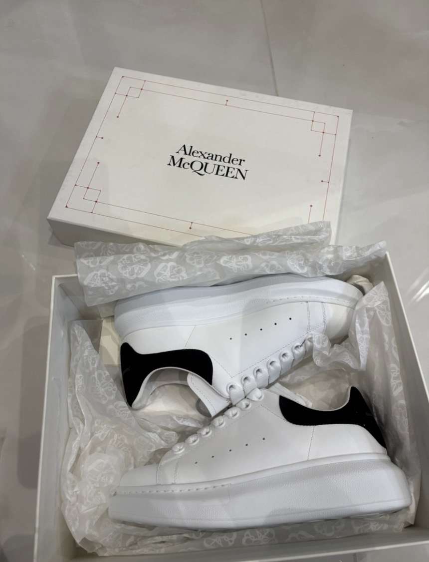 Alexander McQueen tenisky nové