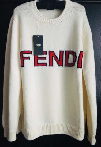 https://www.vipluxury.sk/FENDI SVETER