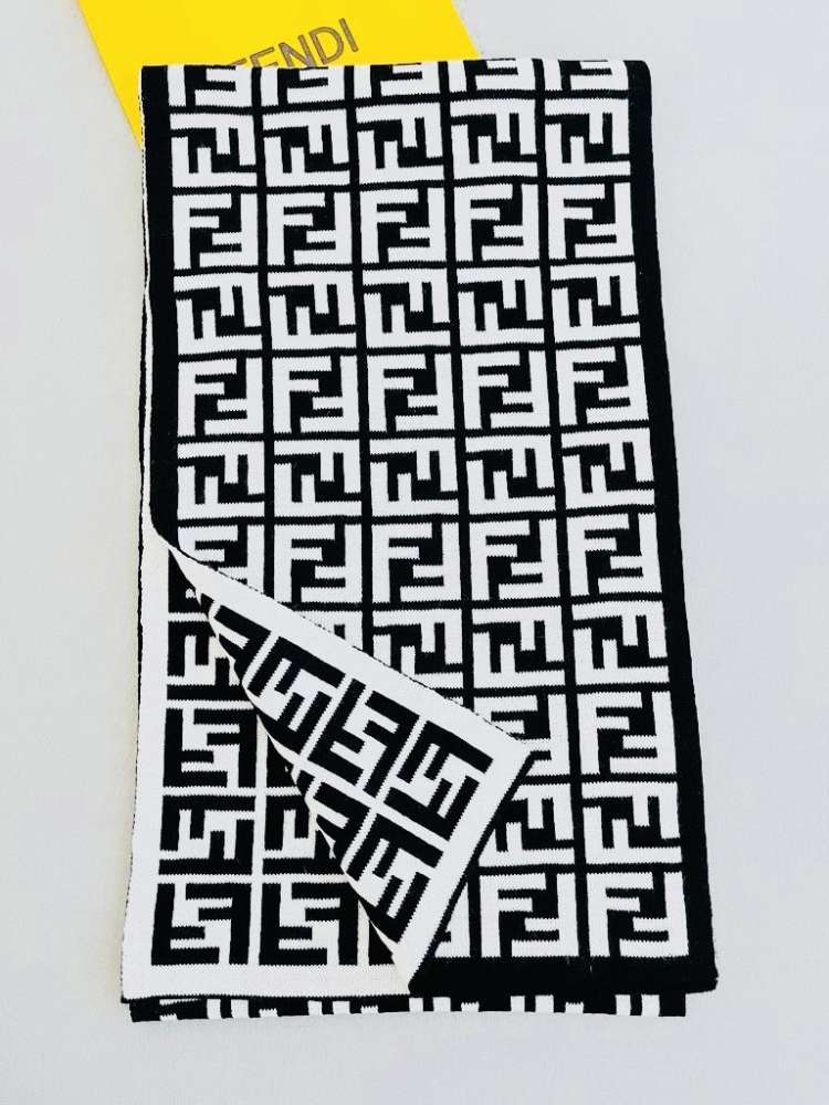 FENDI UNISEX ŠÁL