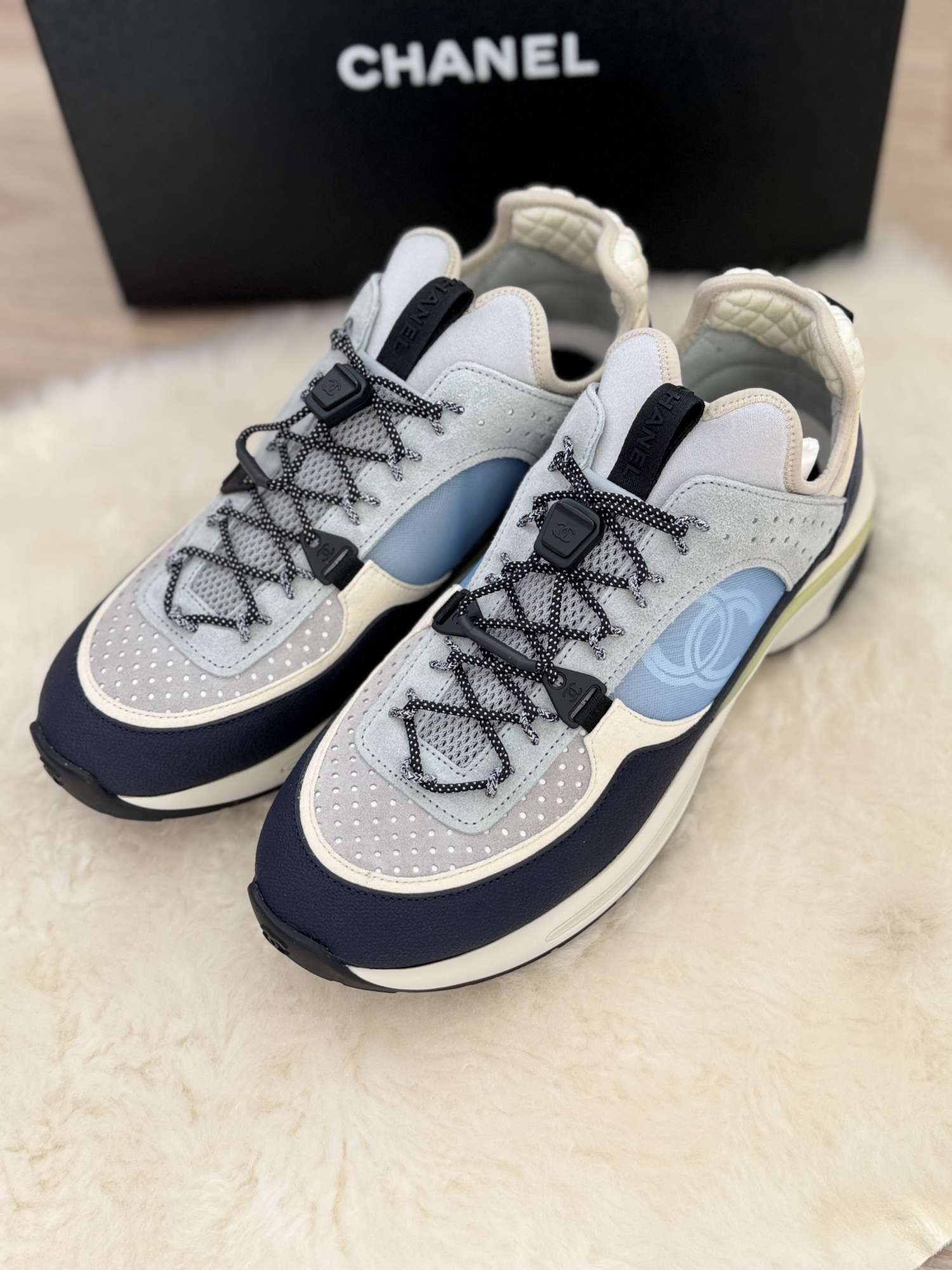Chanel tenisky
