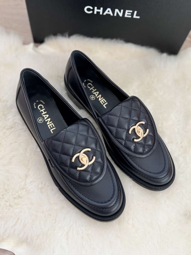 Chanel mokasiny