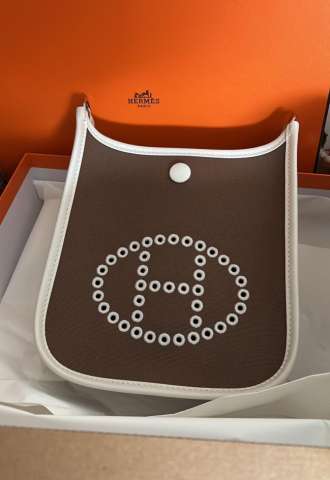 https://www.vipluxury.sk/Hermes Evelyne