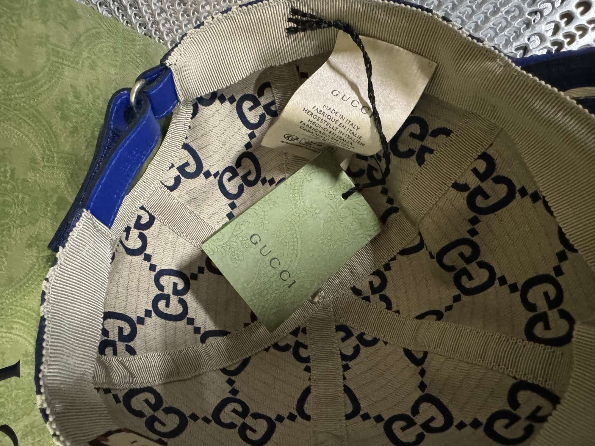 Gucci silt