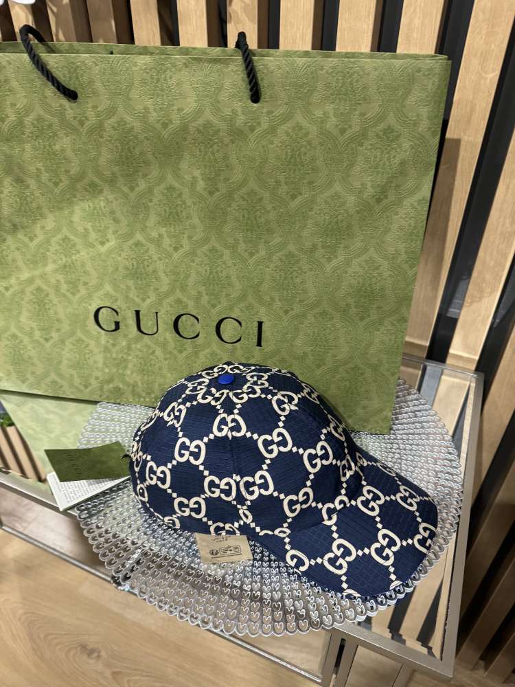 Gucci silt