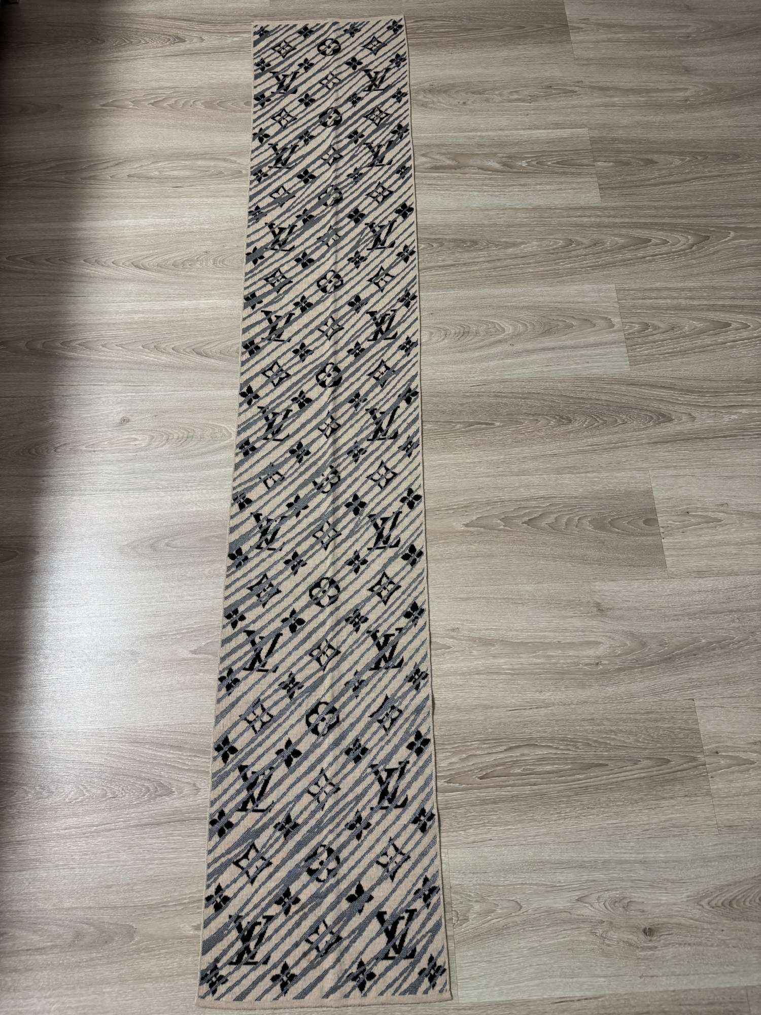 Čepice a šála Louis Vuitton