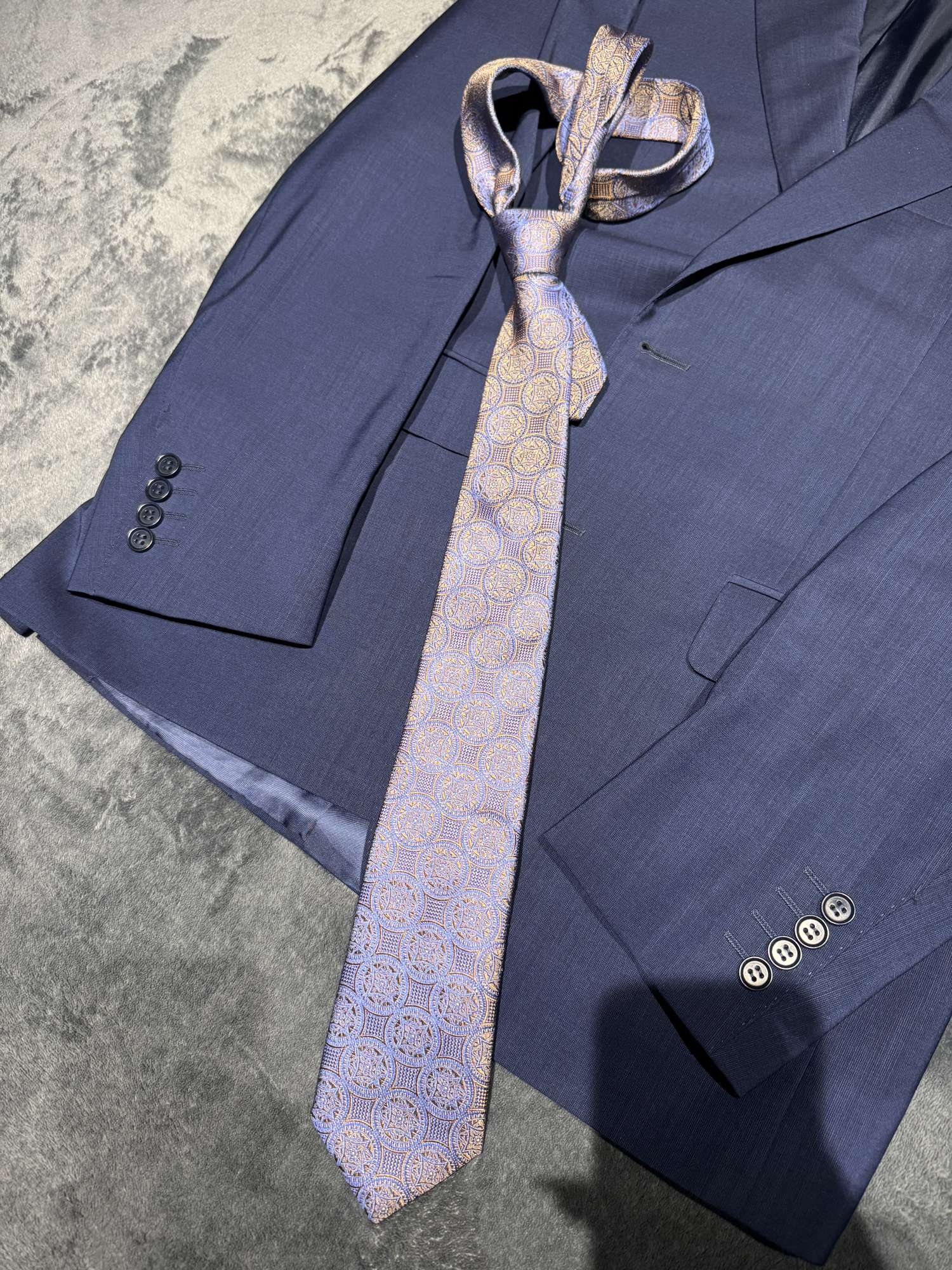 Pánský tmavomodrý oblek Canali