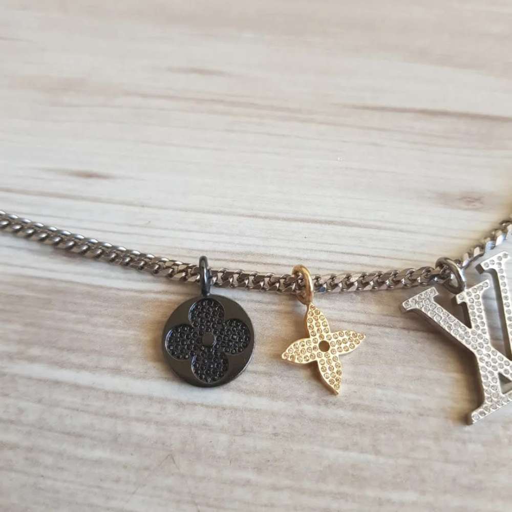 Louis Vuitton retizek