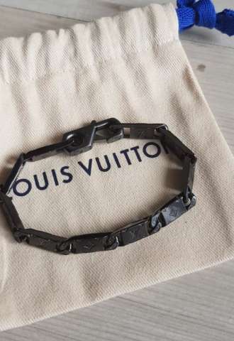 https://www.vipluxury.sk/Louis Vuitton Tied Up