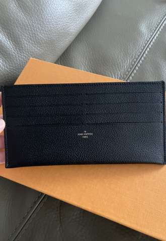 https://www.vipluxury.sk/Card holder LV
