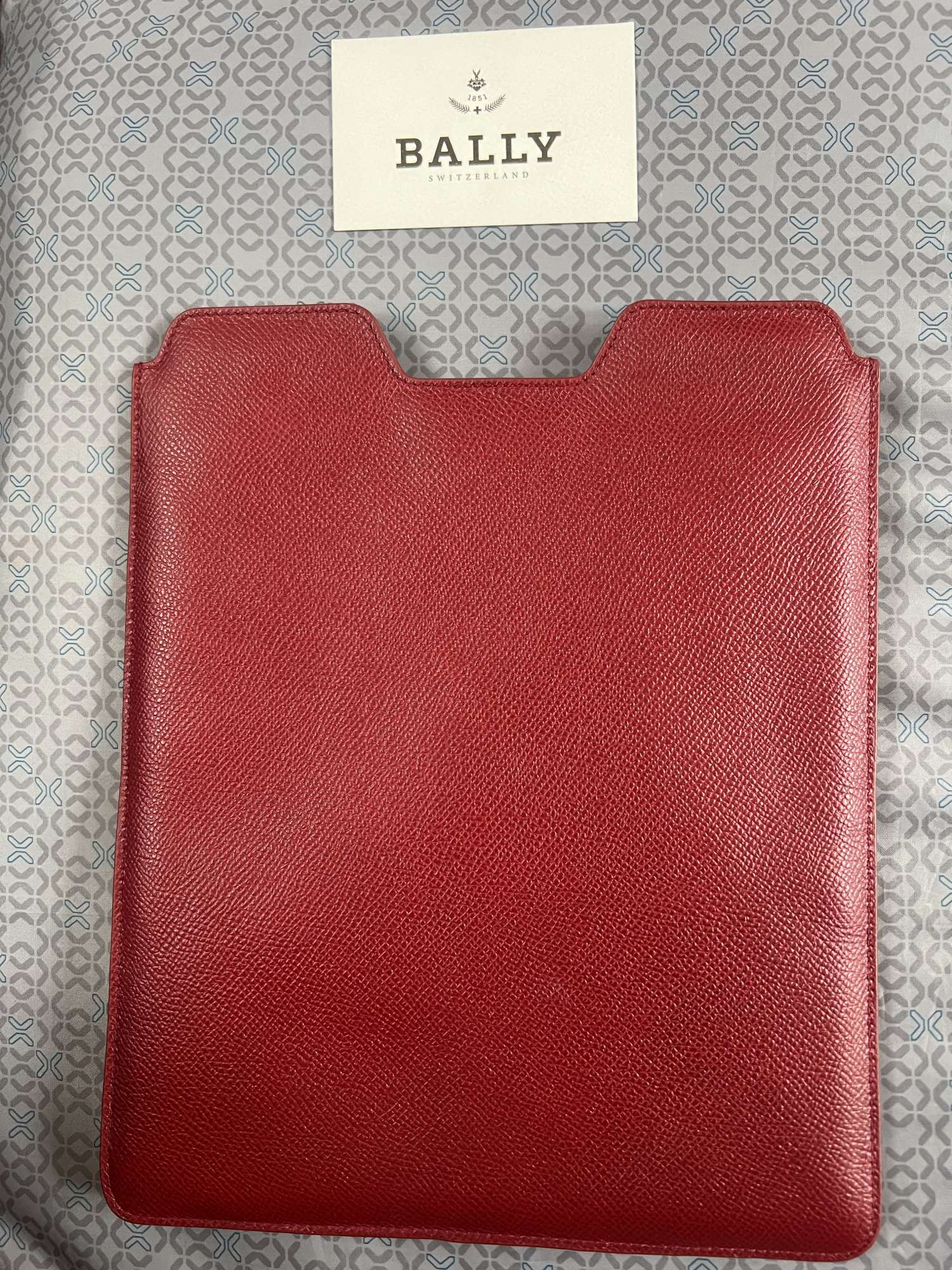 Púzdro na iPad BALLY (nové)