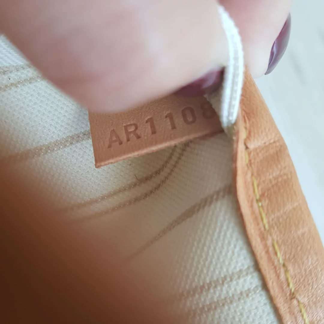 Louis Vuitton Neverfull