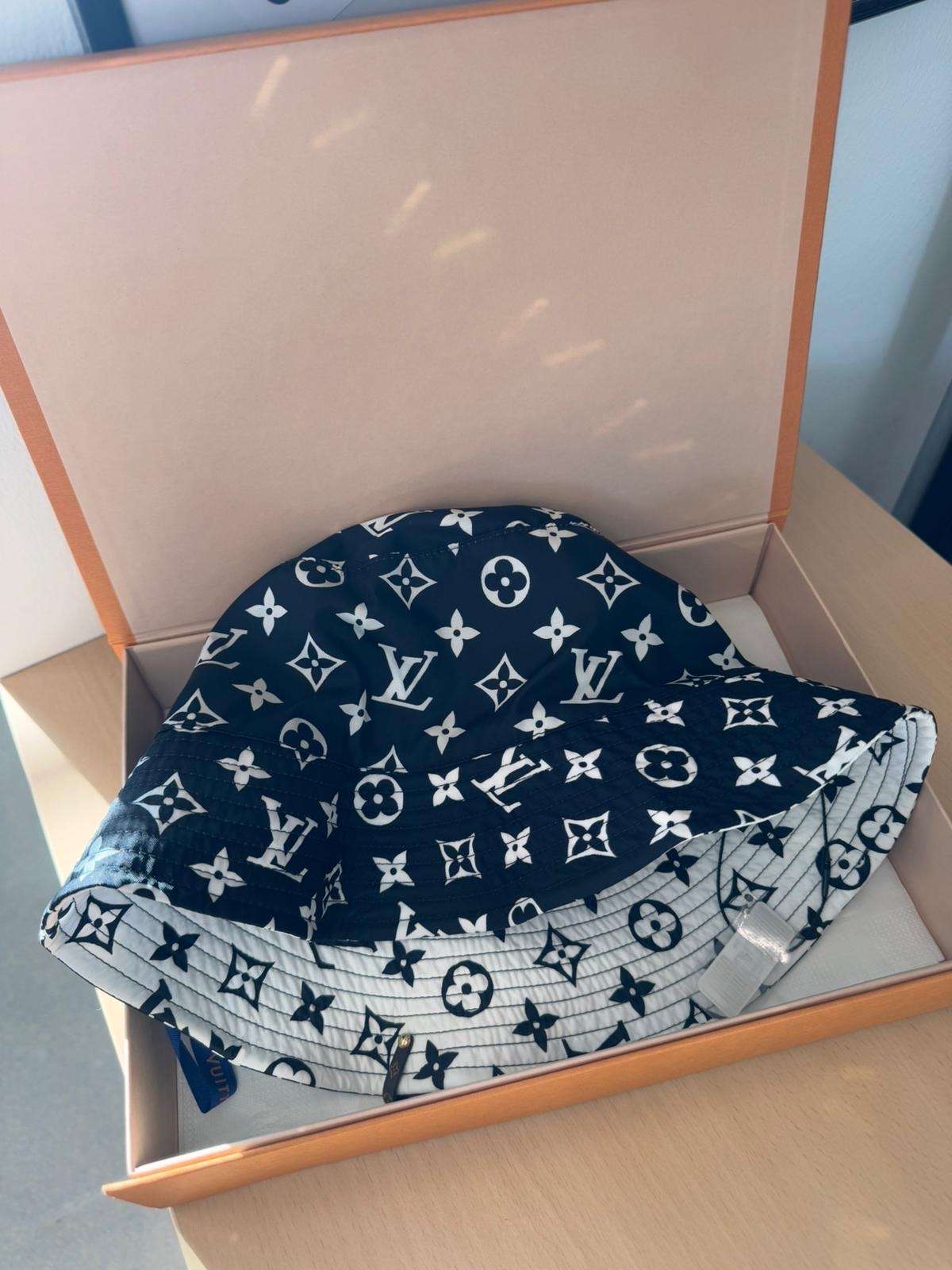 Louis Vuitton klobuk
