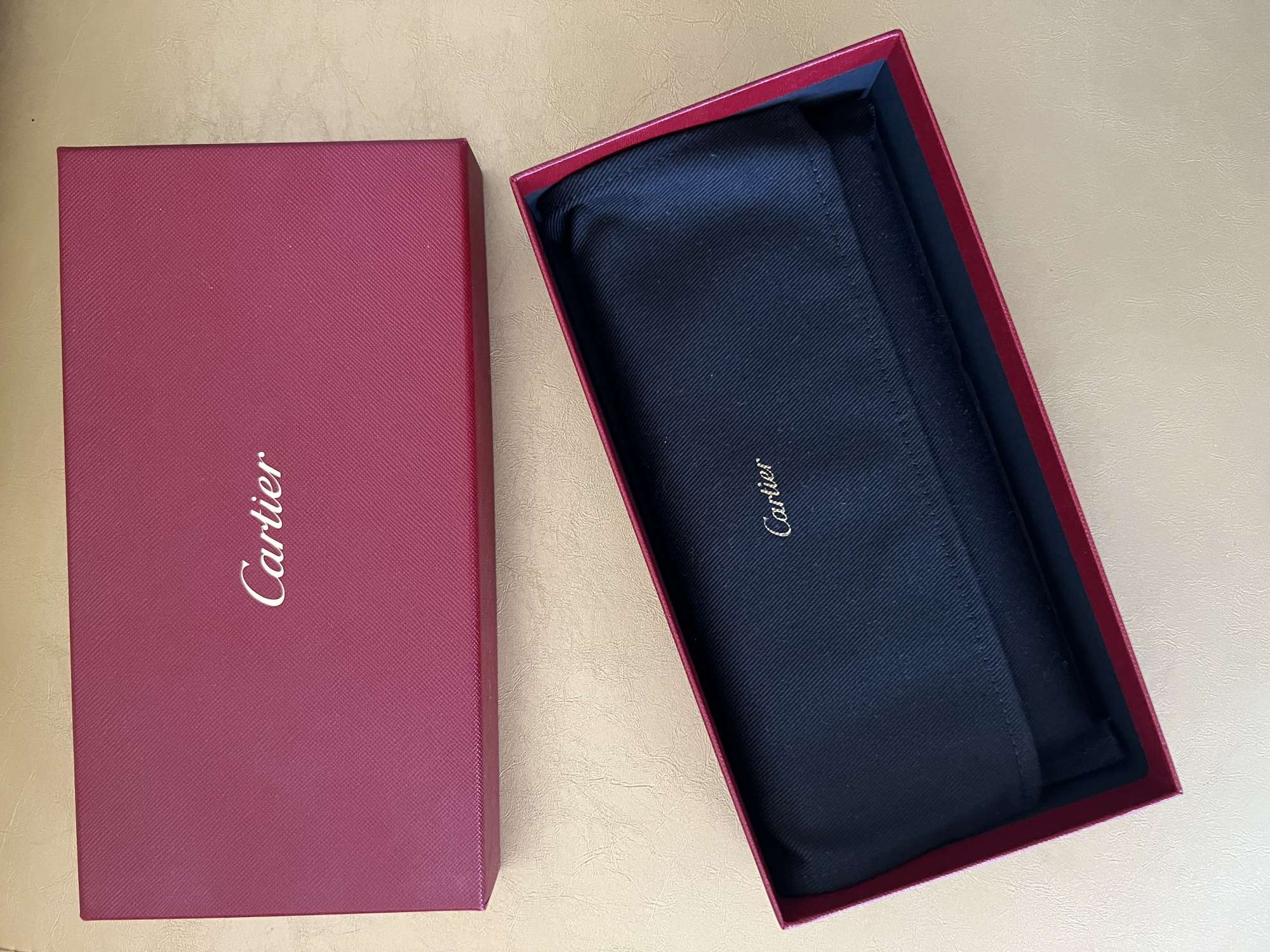 Nová peňaženka Cartier