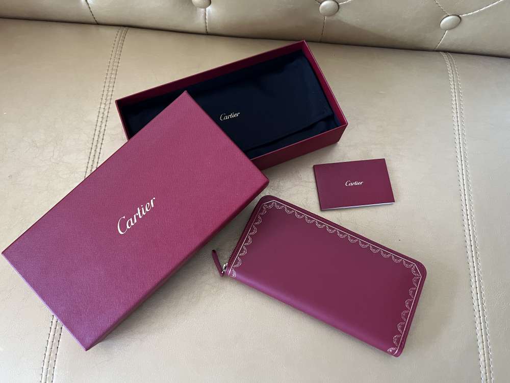 Nová peňaženka Cartier