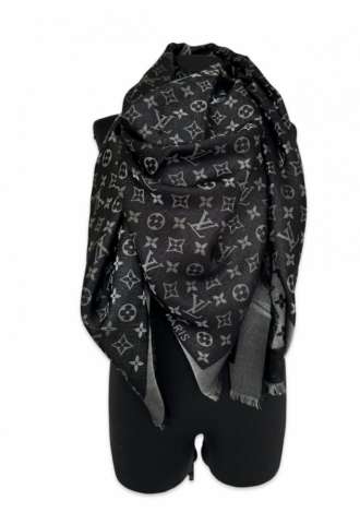 https://www.vipluxury.sk/Nový šál Louis Vuitton monogram lesk čierny M75123