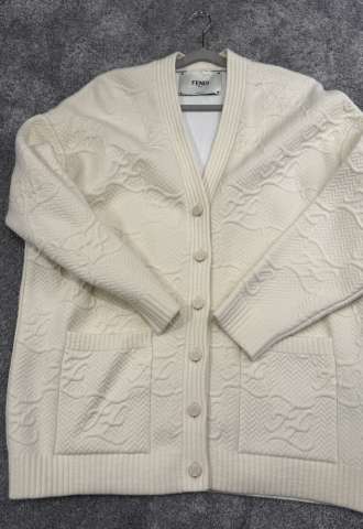 https://www.vipluxury.sk/Cardigan Fendi