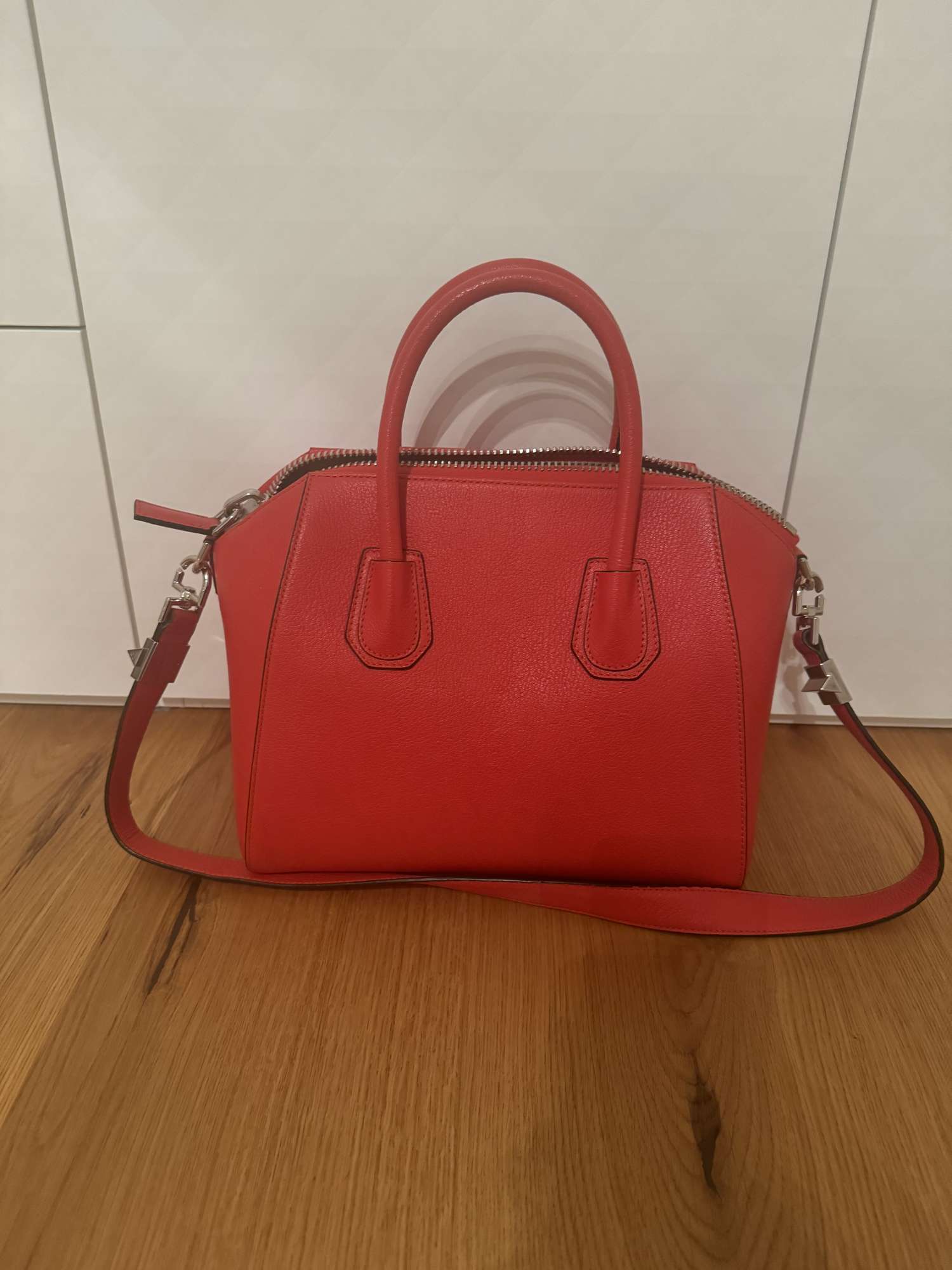 Givenchy Antigona