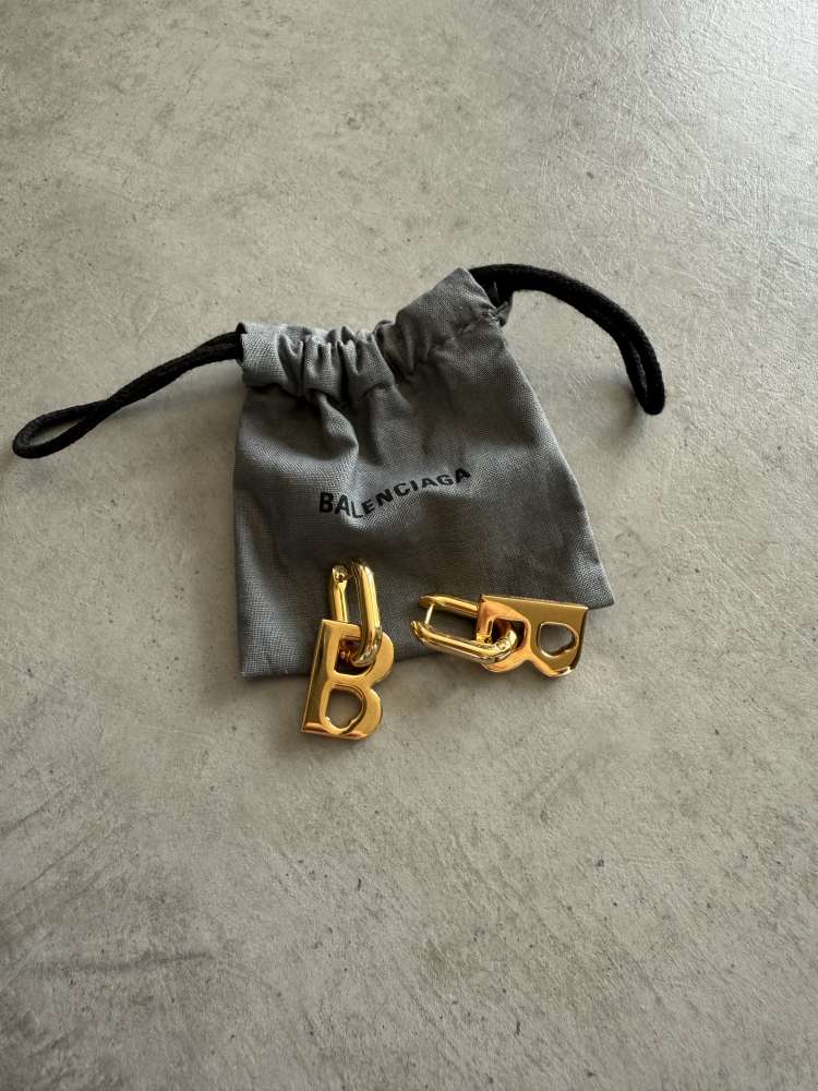 Náušnice Balenciaga
