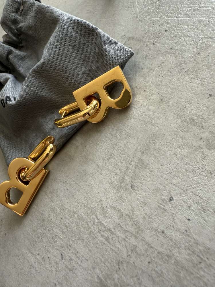 Náušnice Balenciaga