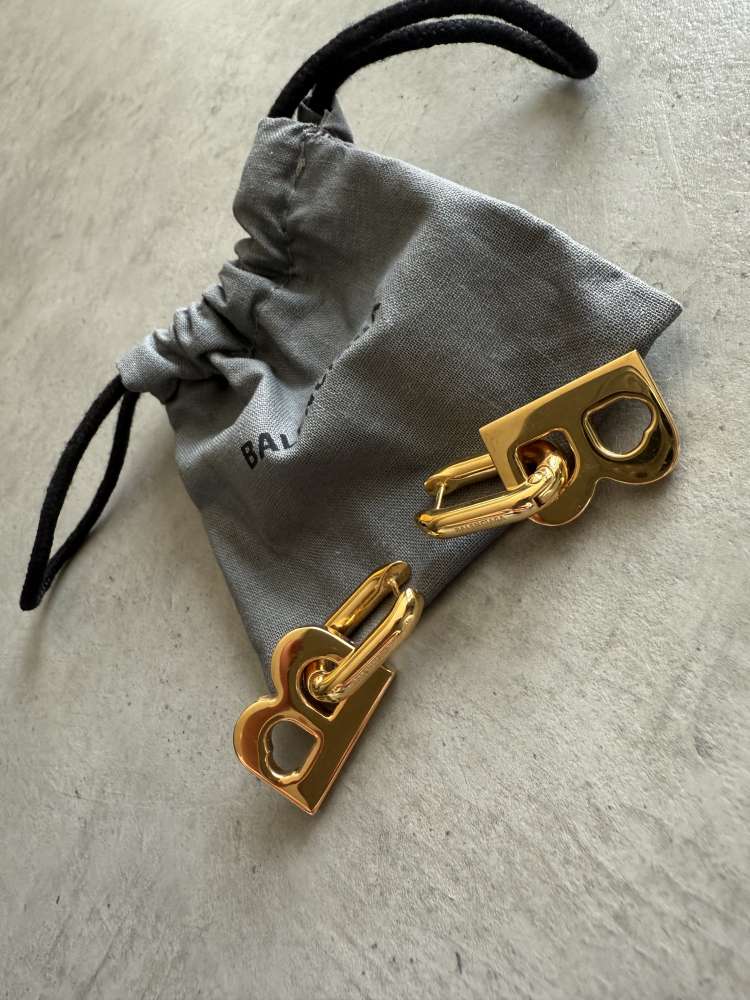 Náušnice Balenciaga