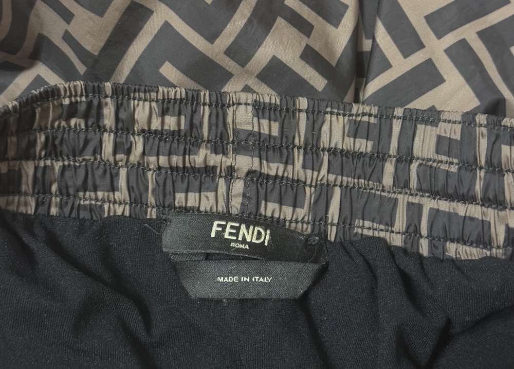 Fendi šortky