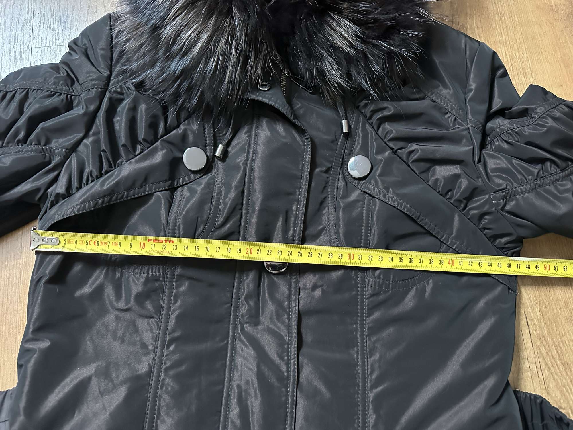 Delší bunda Kara s pravou kožešinou