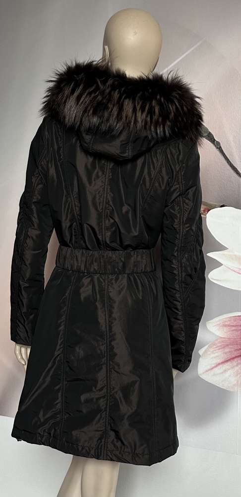 Delší bunda Kara s pravou kožešinou